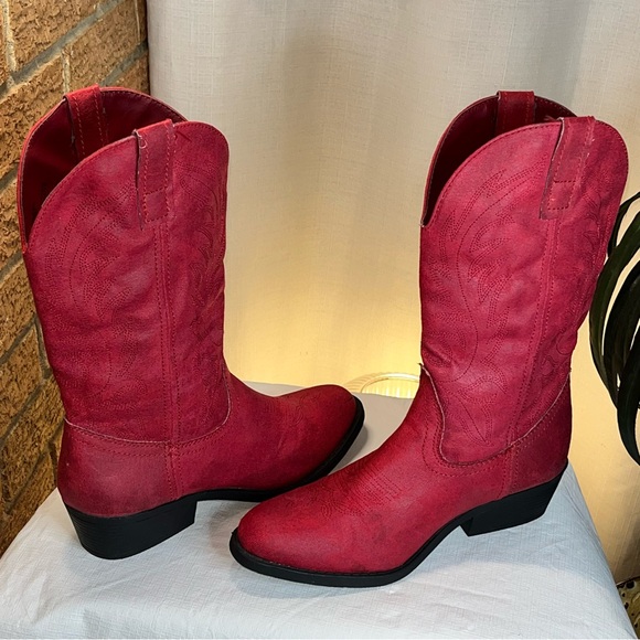 RAMPAGE red western cowgirl boots - 7.5 - Picture 6 of 15